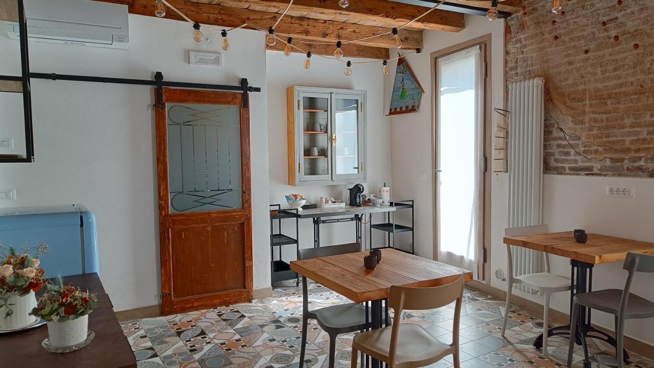 Casa Cuccagna Chioggia - Vista Canal Vena Bagian luar foto