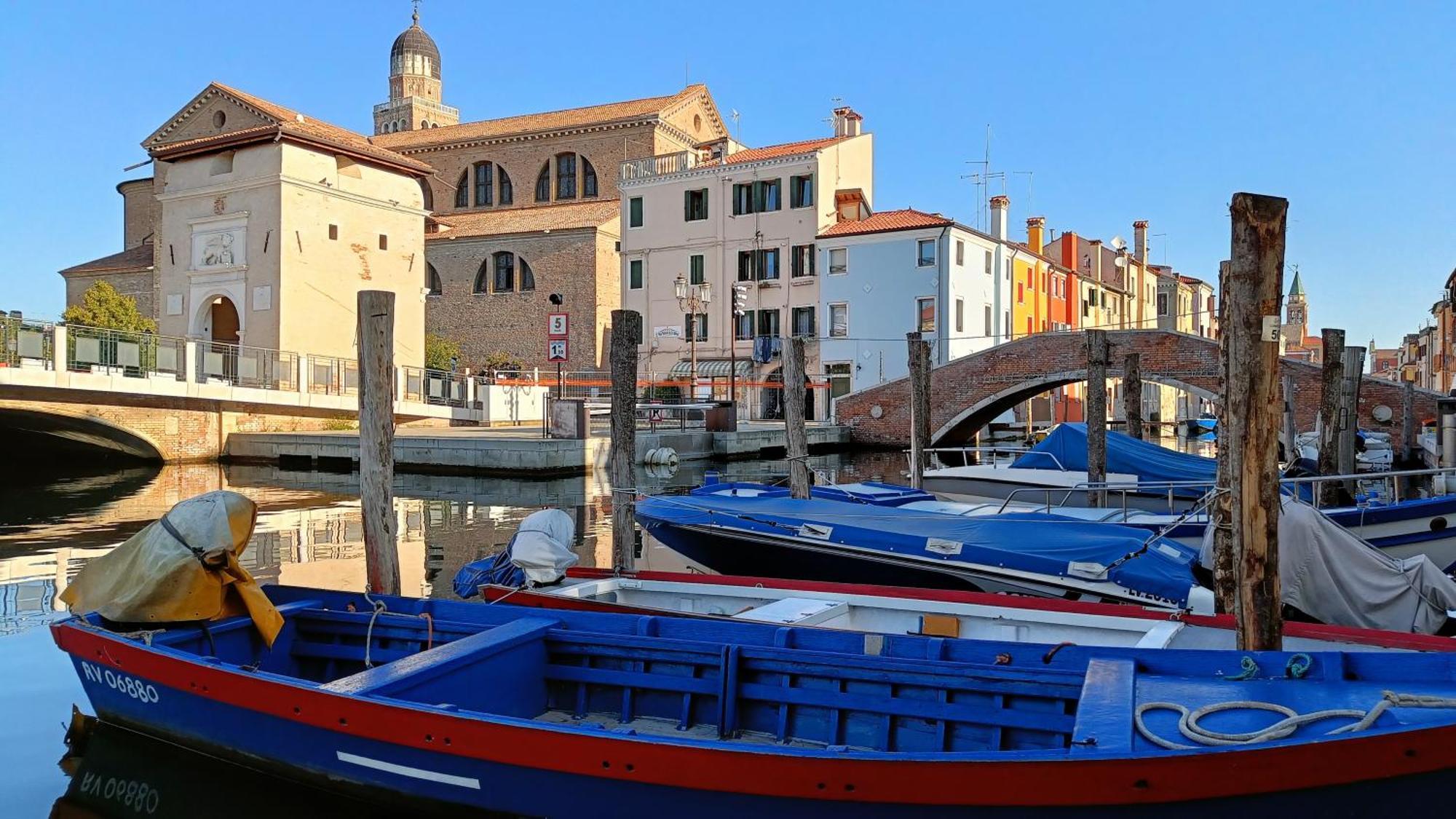 Casa Cuccagna Chioggia - Vista Canal Vena Bagian luar foto